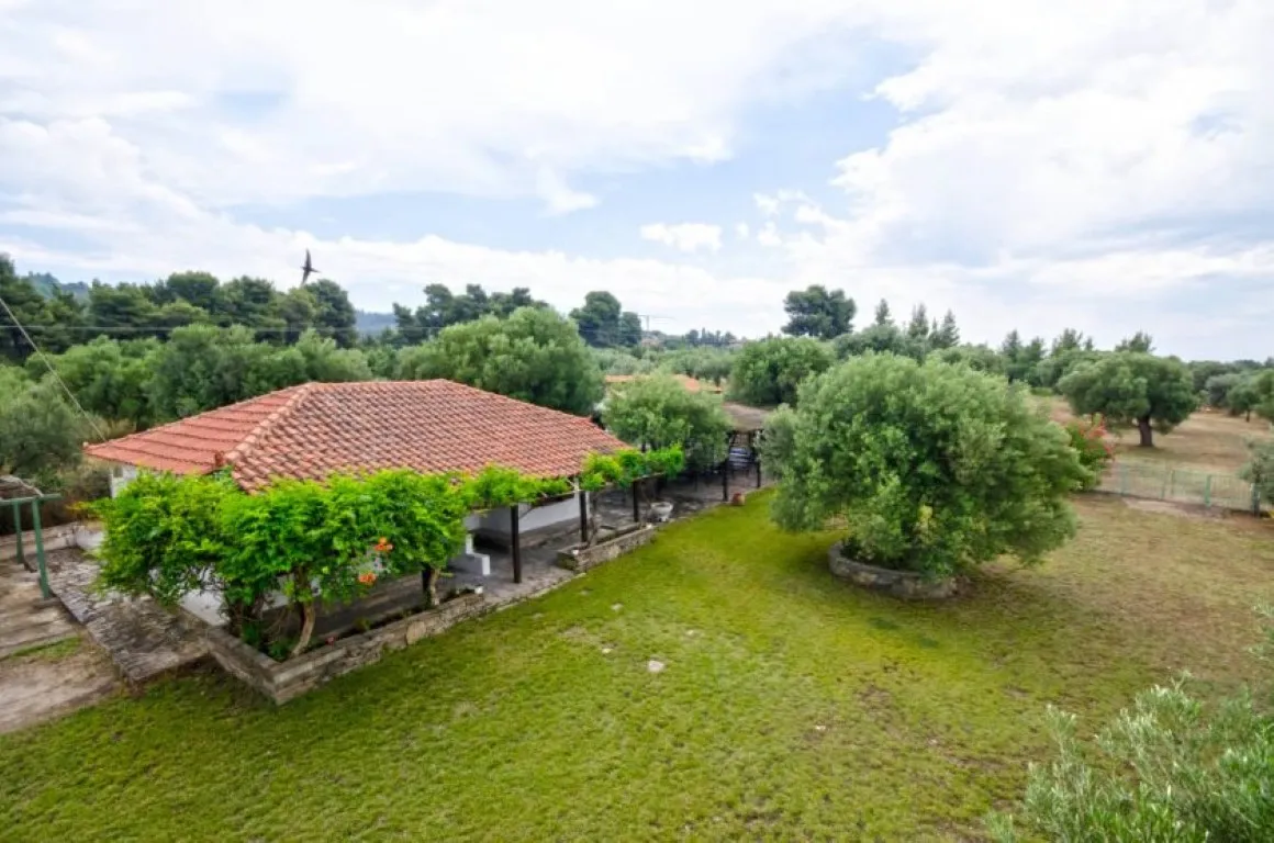 ξενοδοχείο προς πώληση 700 τ.μ Σιθωνία Χαλκιδική