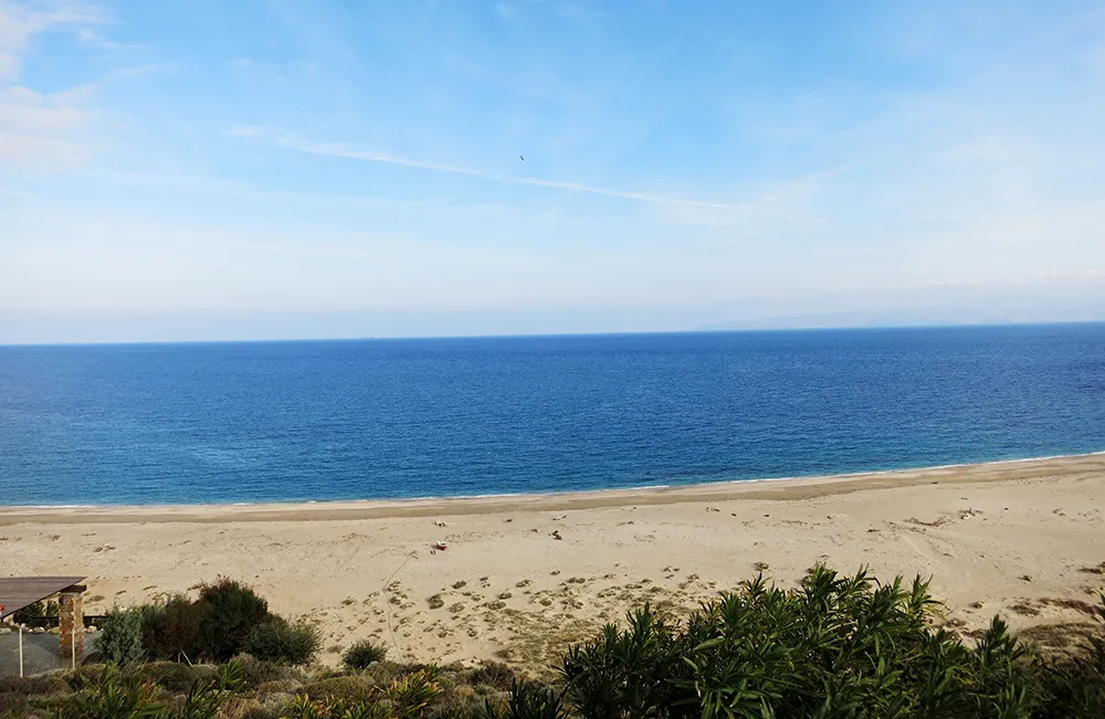 γη προς πώληση 18996 τ.μ Κάρυστος Εύβοια