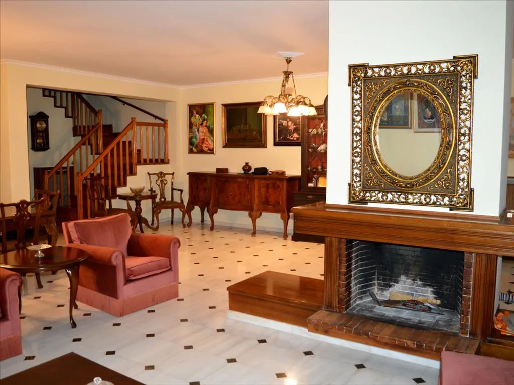 μεζονέτα προς πώληση 234 τ.μ Γλυφάδα Νότια Αθήνας