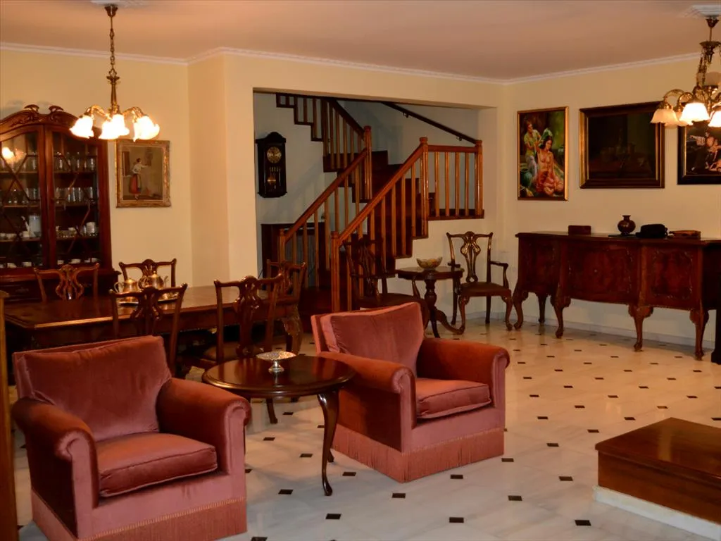 μεζονέτα προς πώληση 234 τ.μ Γλυφάδα Νότια Αθήνας