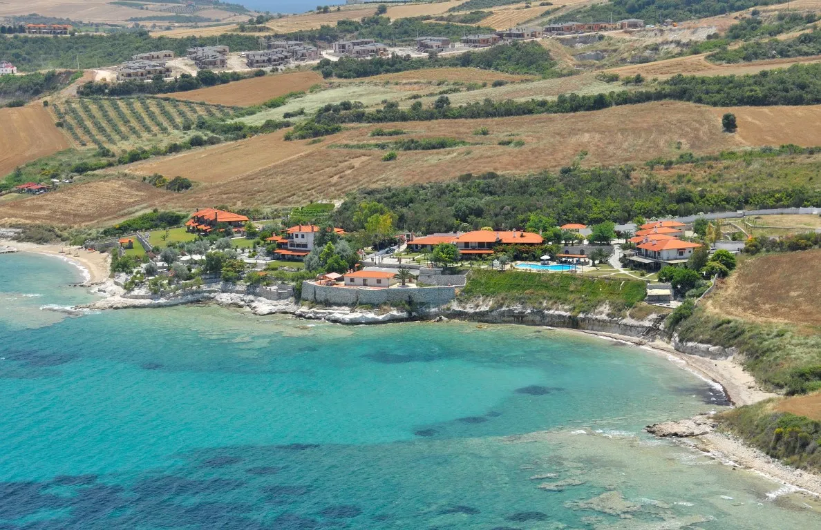 ξενοδοχείο προς πώληση 1300 τ.μ Αριστοτέλης Χαλκιδική