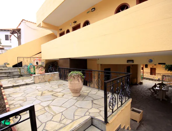 ξενοδοχείο προς πώληση 350 τ.μ Σιθωνία Χαλκιδική