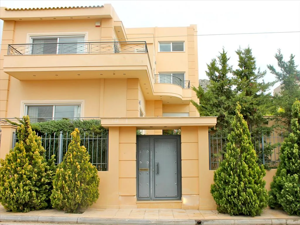 βίλα προς πώληση 380 τ.μ Γλυφάδα Νότια Αθήνας
