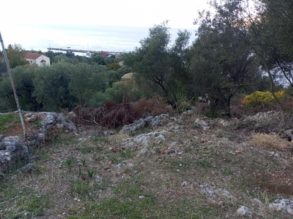 γη προς πώληση 1170 τ.μ Κάλαμος Νομός Λευκάδας