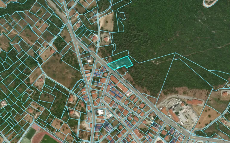 γη προς πώληση 2550 τ.μ Πολύγυρος Χαλκιδική