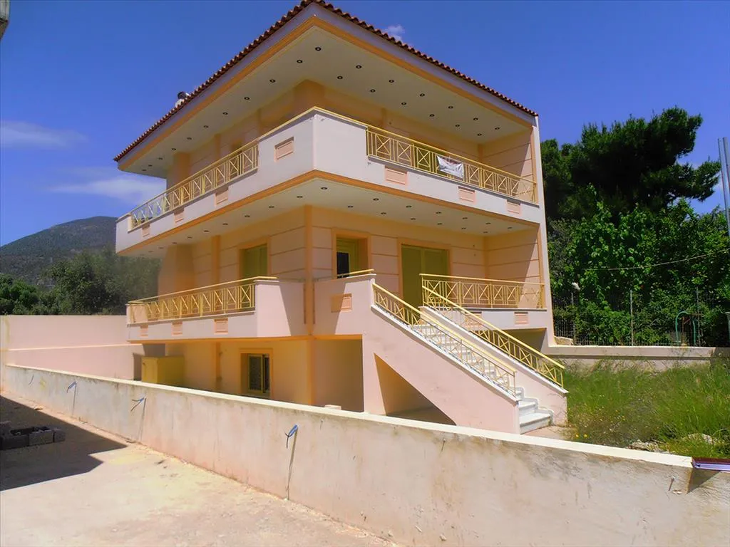 μεζονέτα προς πώληση 182 τ.μ  Υπόλοιπη Αττικής