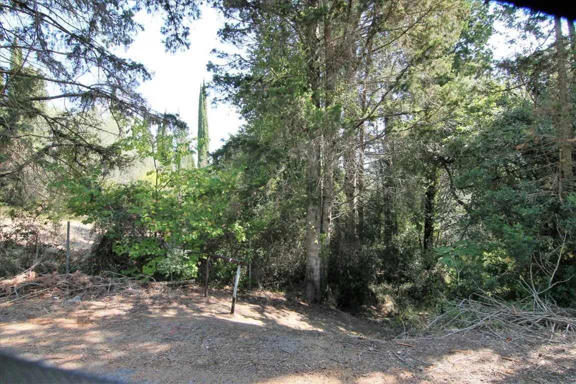 γη προς πώληση 20700 τ.μ Κέρκυρα Νομός Κέρκυρας