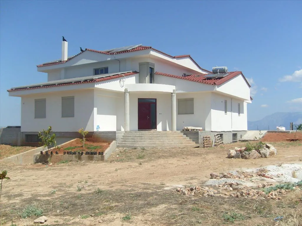 βίλα προς πώληση 600 τ.μ Ανθηδώνα Εύβοια