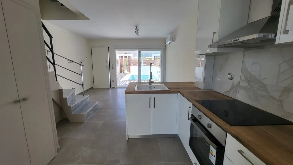 μεζονέτα προς πώληση 100 τ.μ Κασσάνδρα Χαλκιδική