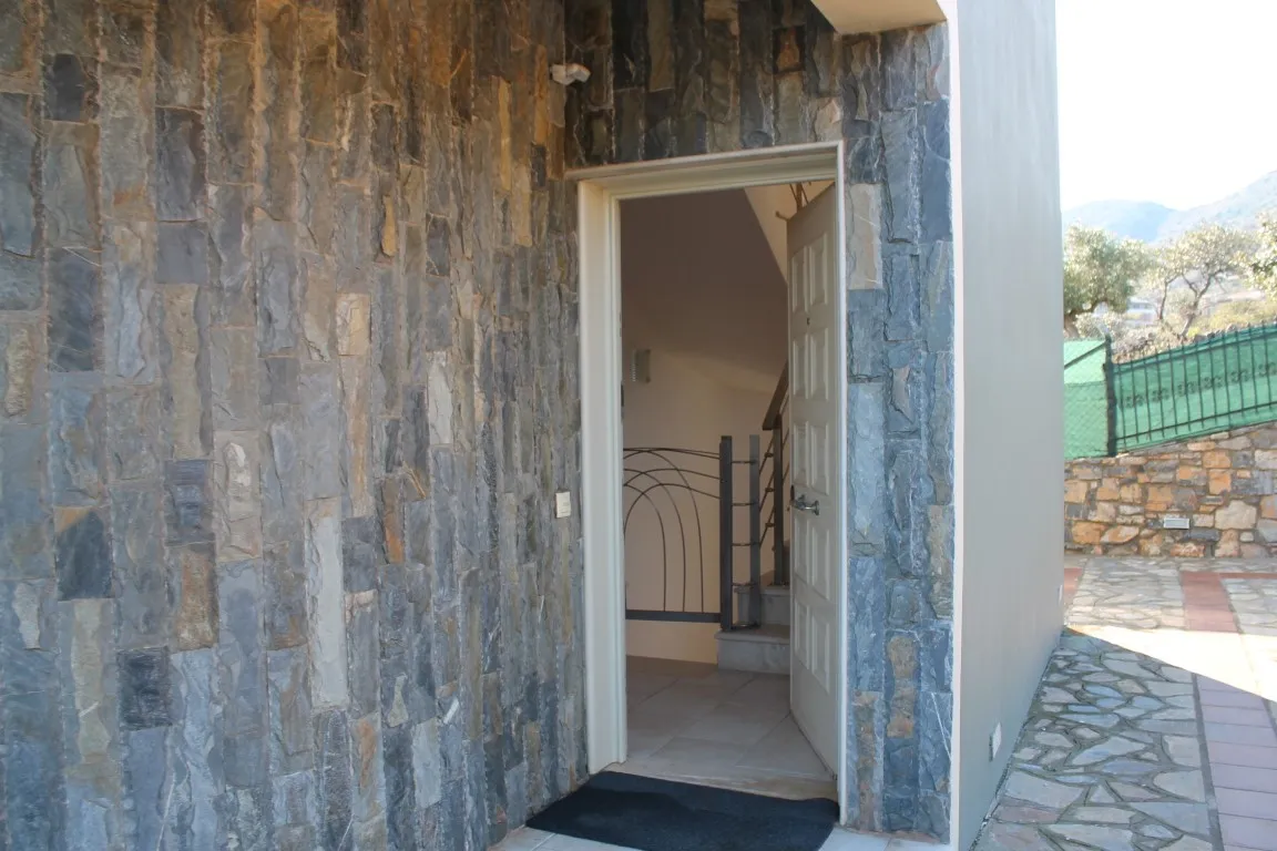 μονοκατοικία προς πώληση 300 τ.μ Άγιος Νικόλαος Νομός Λασιθίου