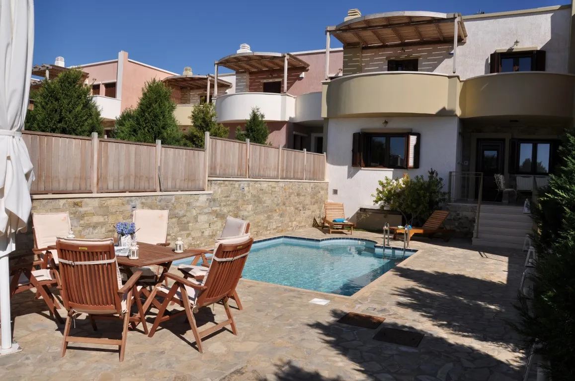 μεζονέτα προς πώληση 223 τ.μ Μακρύς Γιαλός Νομός Λασιθίου