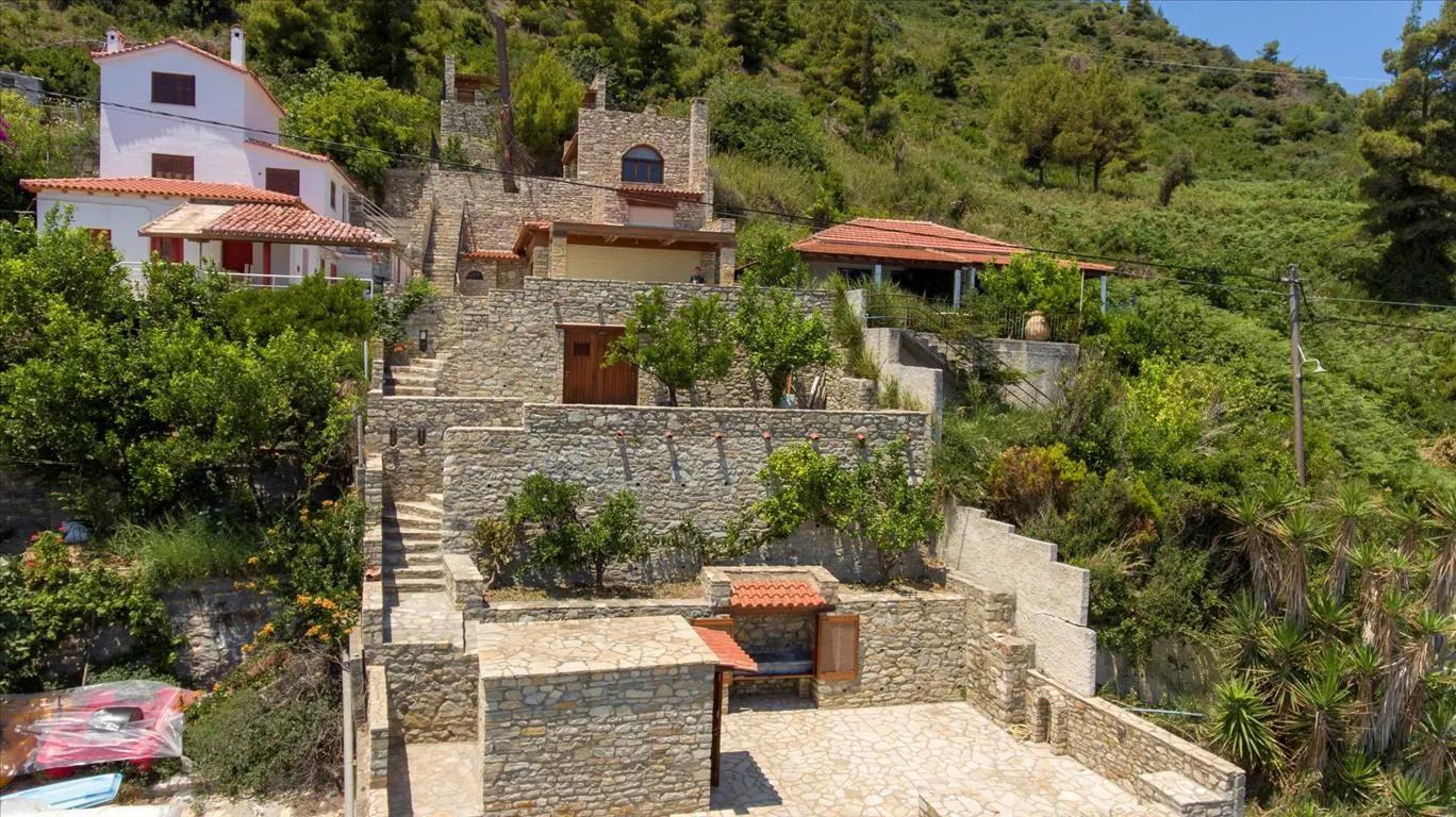 μονοκατοικία προς πώληση 204 τ.μ Κύμη Εύβοια