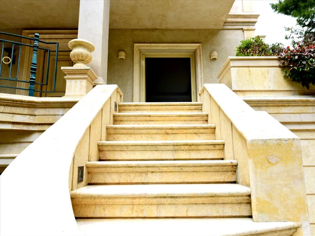 βίλα προς πώληση 648 τ.μ Διόνυσος Βόρεια Αθήνας