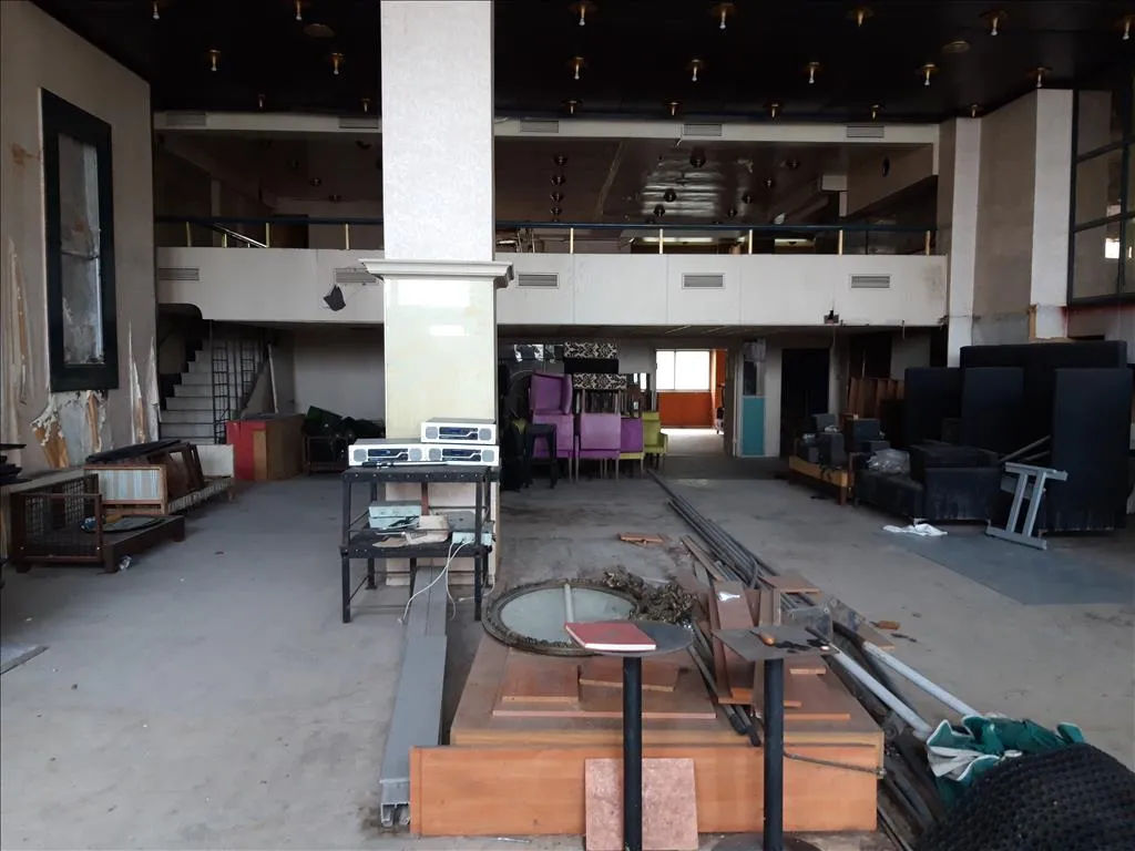 εμπορικό ακίνητο προς πώληση 720 τ.μ Παλαιό Φάληρο Νότια Αθήνας