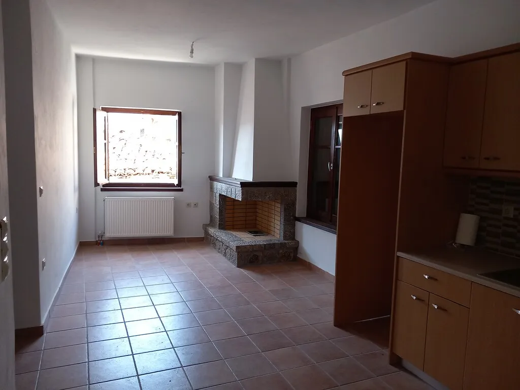 κτίριο προς πώληση 183 τ.μ Αράχωβα Βοιωτία