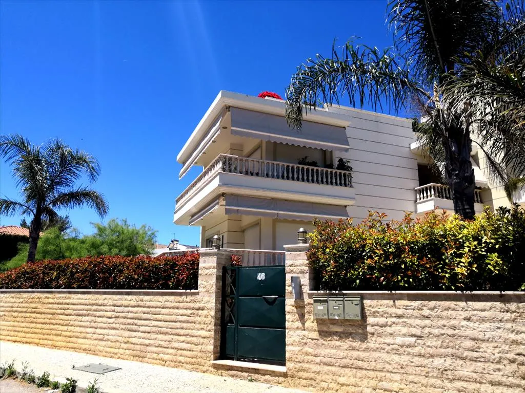 μεζονέτα προς πώληση 160 τ.μ Μαρκόπουλο Υπόλοιπη Αττικής