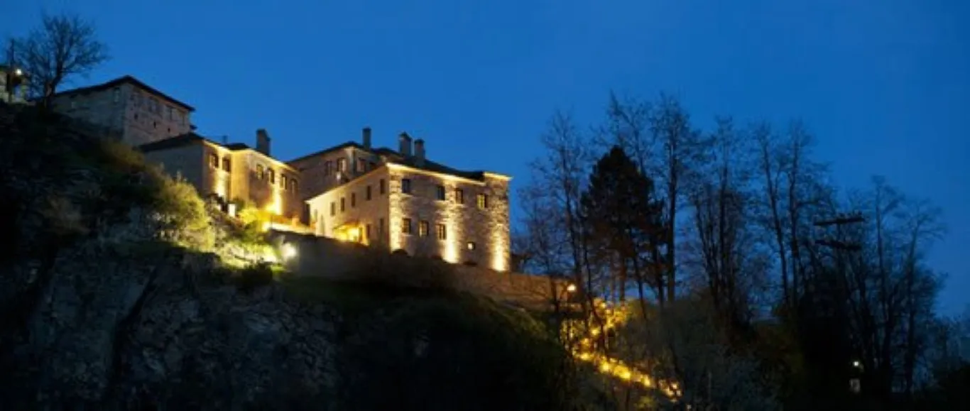 ξενοδοχείο προς πώληση 1000 τ.μ Τύμφη Νομός Ιωαννίνων