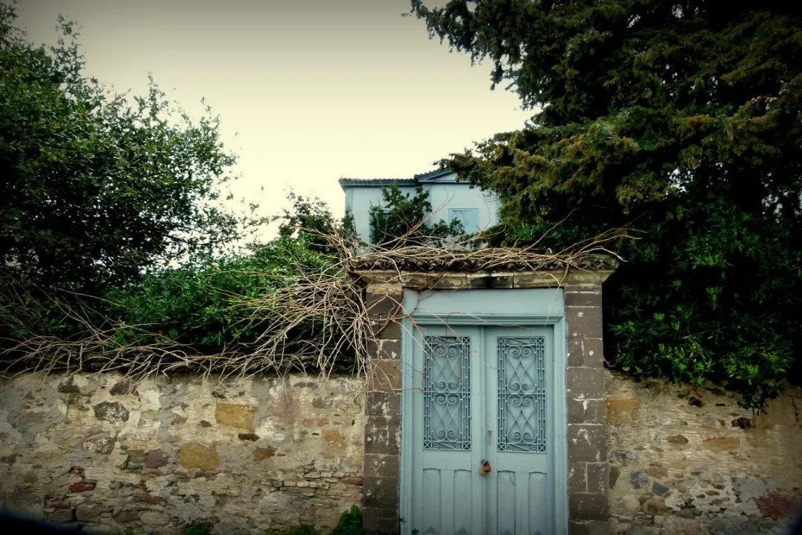 μονοκατοικία προς πώληση 330 τ.μ Λέσβος - Λουτρόπολη Θερμής Νομός Λέσβου