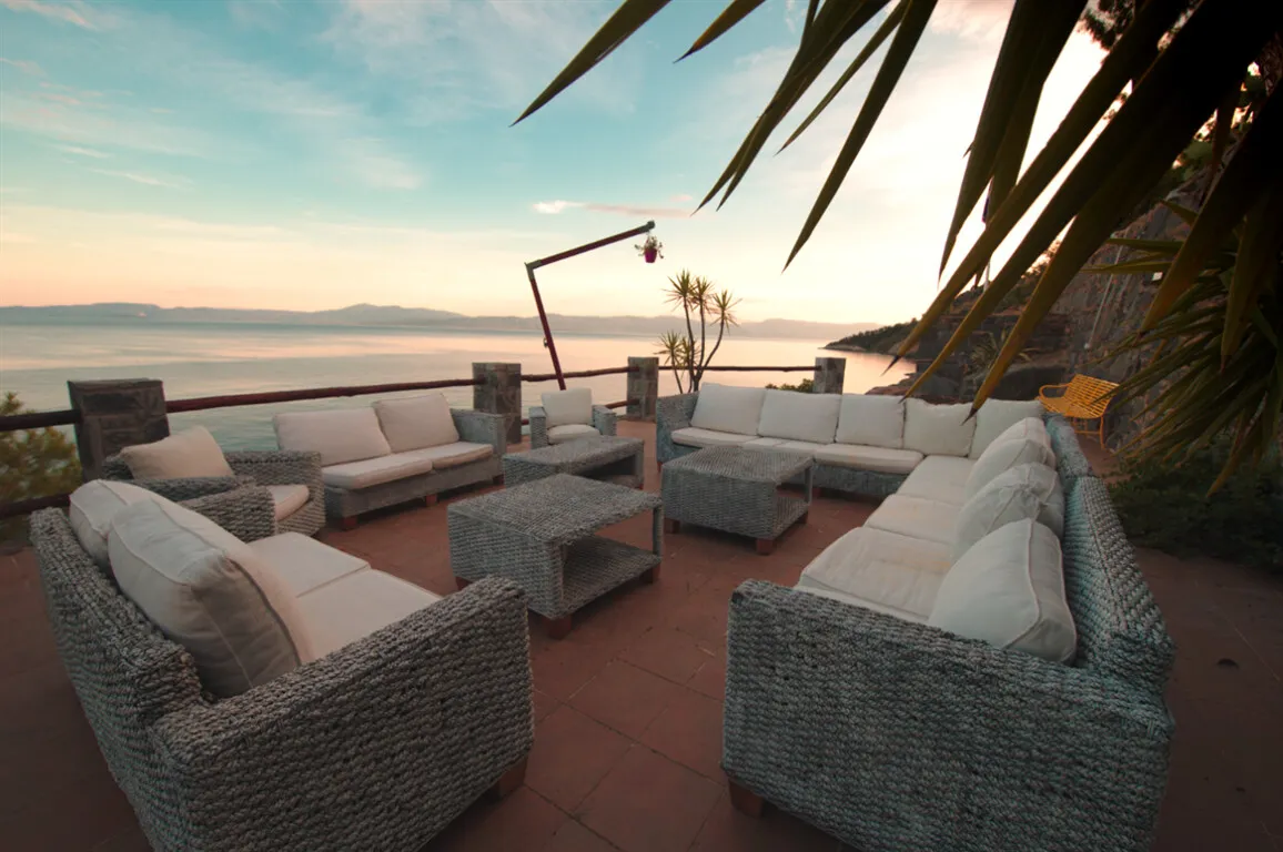 συγκρότημα προς πώληση 460 τ.μ Αιδηψός Εύβοια