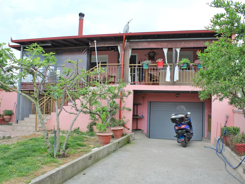 μονοκατοικία προς πώληση 180 τ.μ Παραλία Νομός Πιερίας