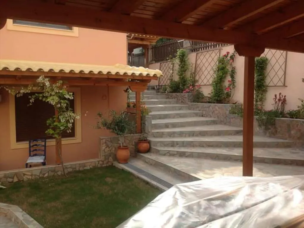 μονοκατοικία προς πώληση 190 τ.μ Αμάρυνθος Εύβοια