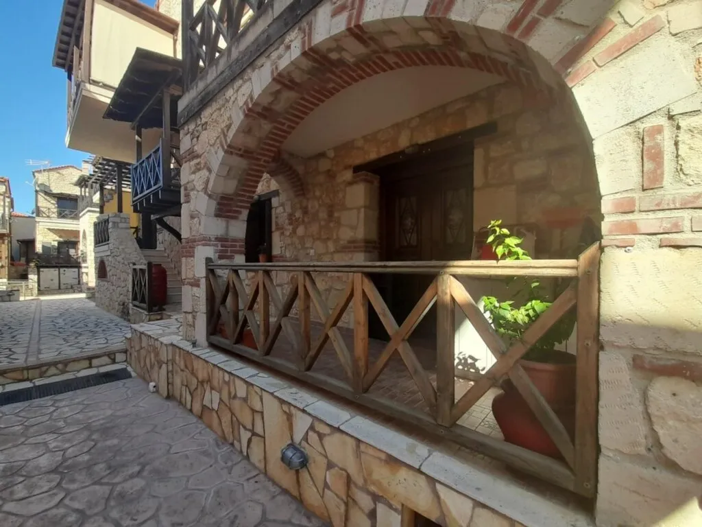 διώροφη κατοικία προς πώληση 80 τ.μ Πολύγυρος Χαλκιδική