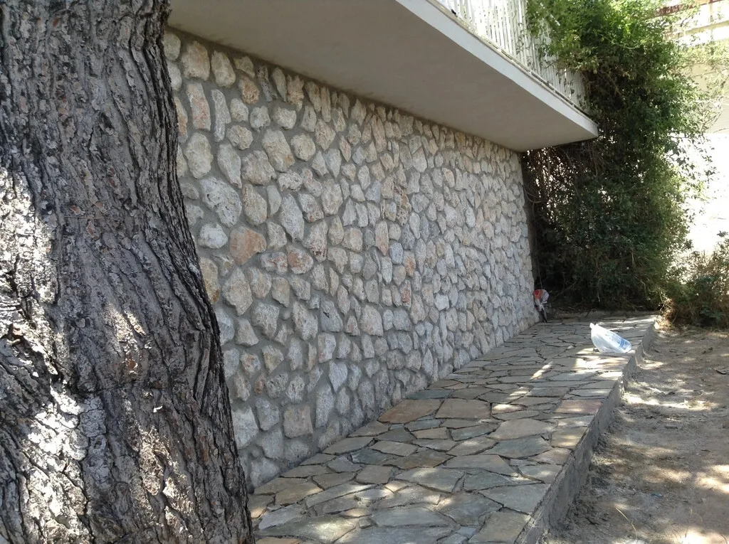 μονοκατοικία προς πώληση 100 τ.μ Καλύβια Θορικού Υπόλοιπη Αττικής