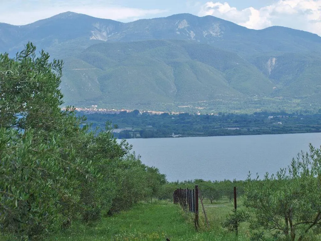 γη προς πώληση 5343 τ.μ Σέρβια Νομός Κοζάνης