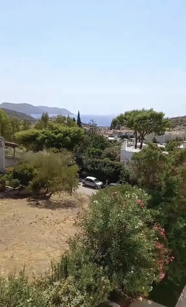 γη προς πώληση 615 τ.μ Ανάβυσσος Υπόλοιπη Αττικής