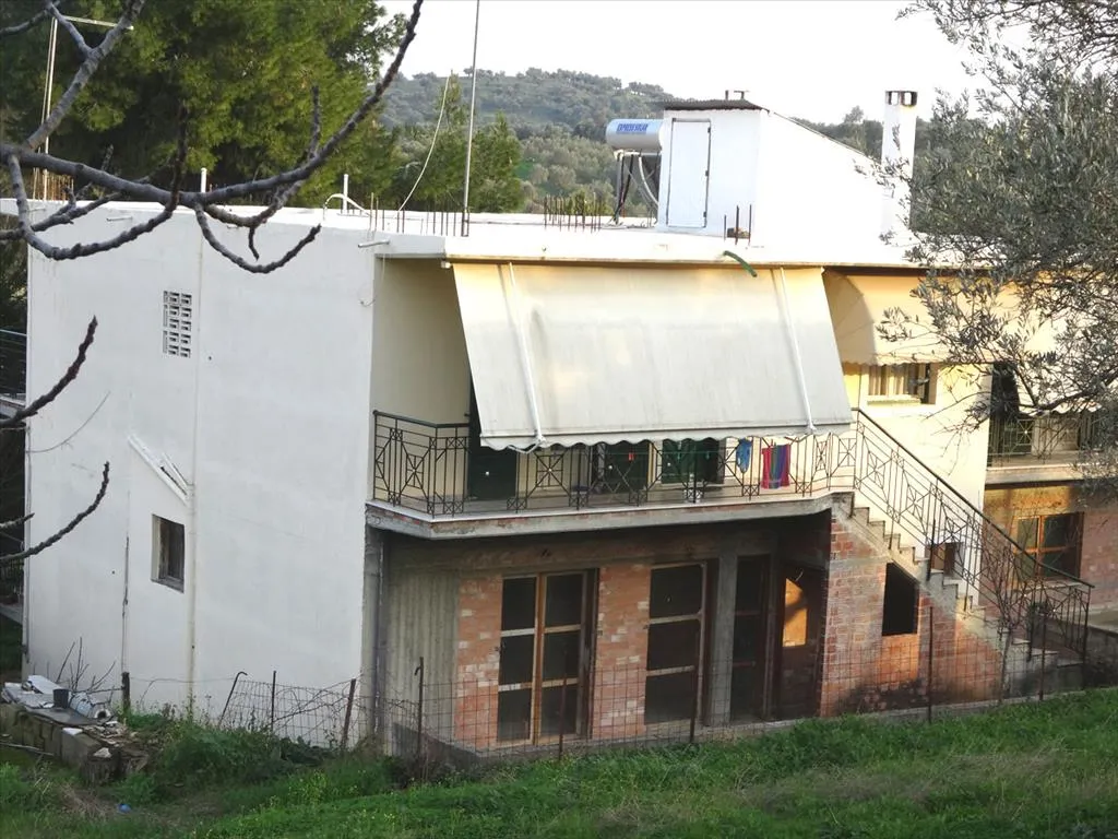 μονοκατοικία προς πώληση 400 τ.μ Αμάρυνθος Εύβοια