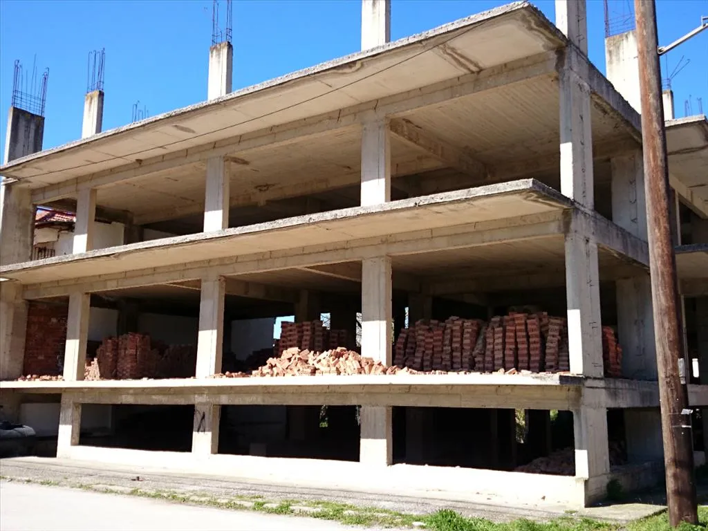 επιχείρηση προς πώληση 1500 τ.μ Αιδηψός Εύβοια