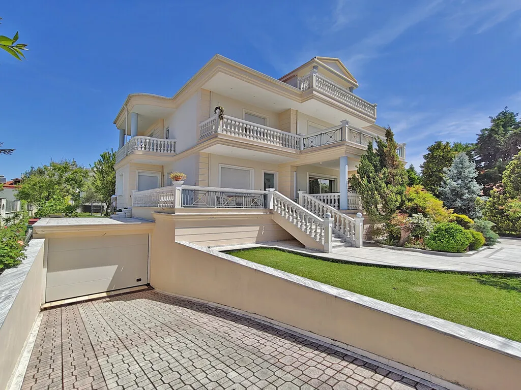 βίλα προς πώληση 697 τ.μ Κατερίνη Νομός Πιερίας