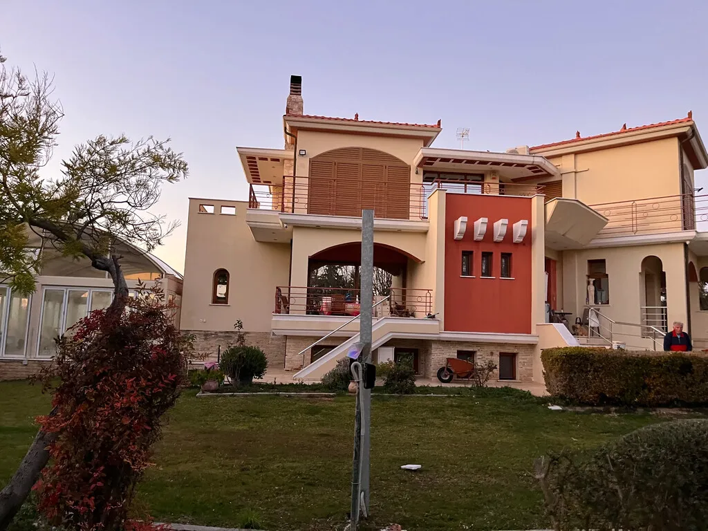 βίλα προς πώληση 585 τ.μ Ανθηδώνα Εύβοια