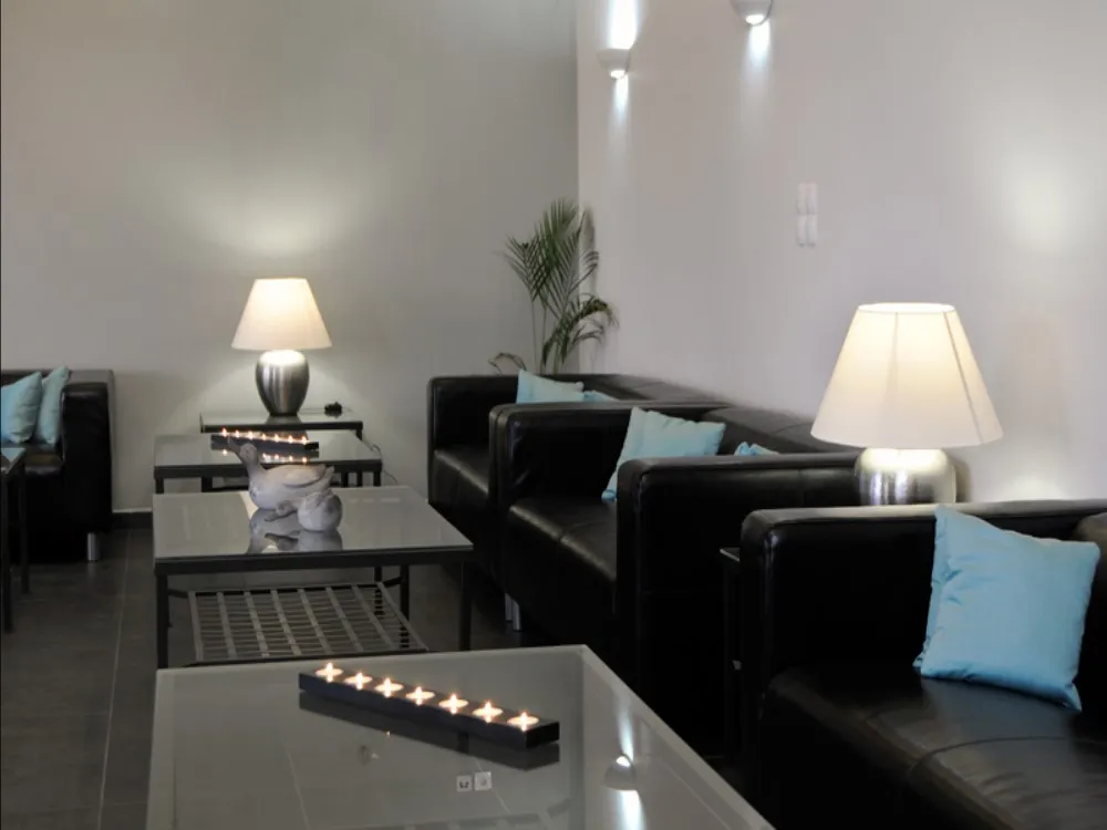 ξενοδοχείο προς πώληση 1000 τ.μ Κύθηρα Λακωνία