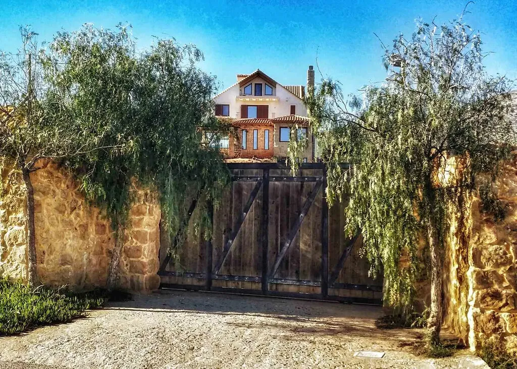 βίλα προς πώληση 347 τ.μ Κερατέα Υπόλοιπη Αττικής