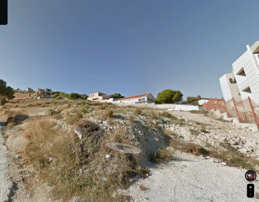 γη προς πώληση 2200 τ.μ Καλύβια Θορικού Υπόλοιπη Αττικής