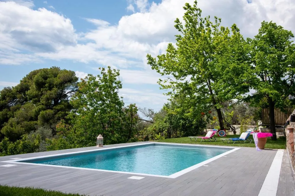 μονοκατοικία προς πώληση 120 τ.μ Μεσσάπια Εύβοια