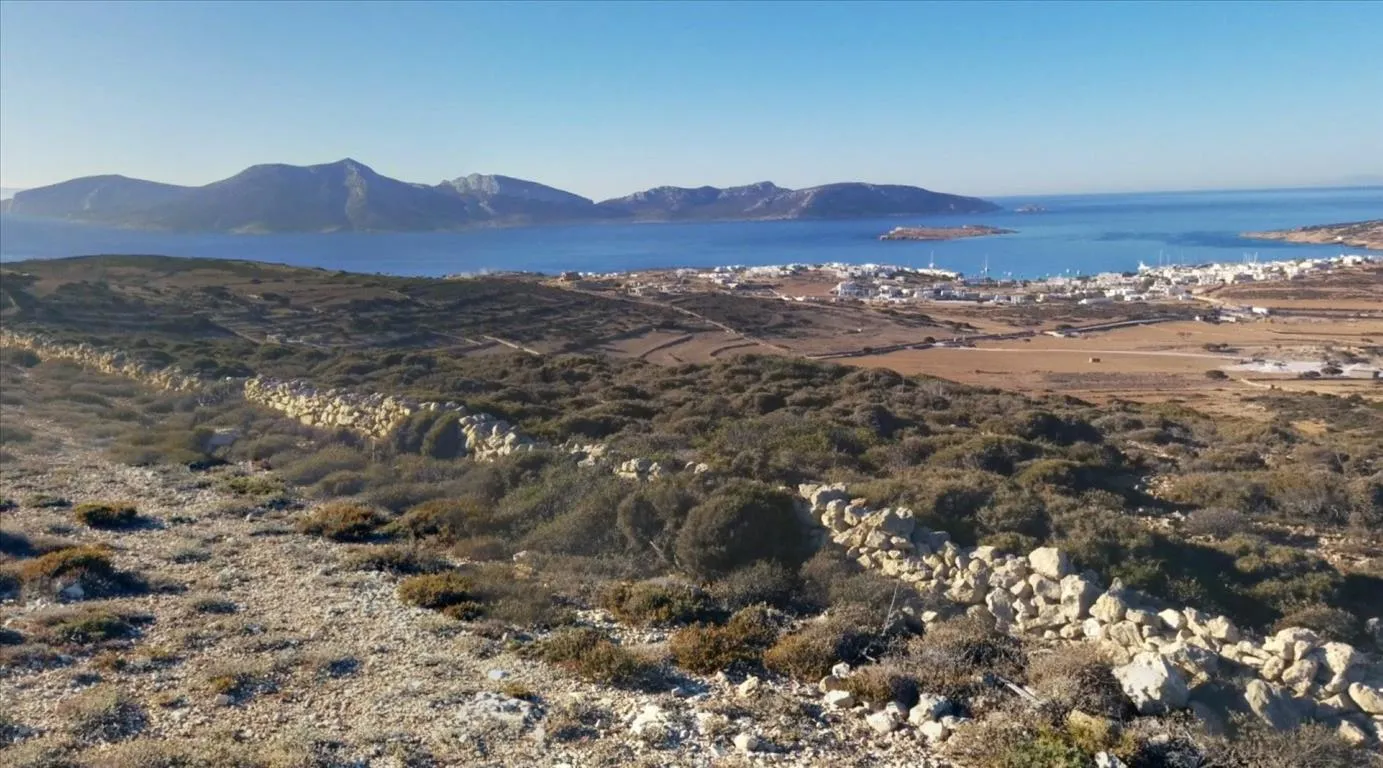 γη προς πώληση 16000 τ.μ  Κυκλάδες