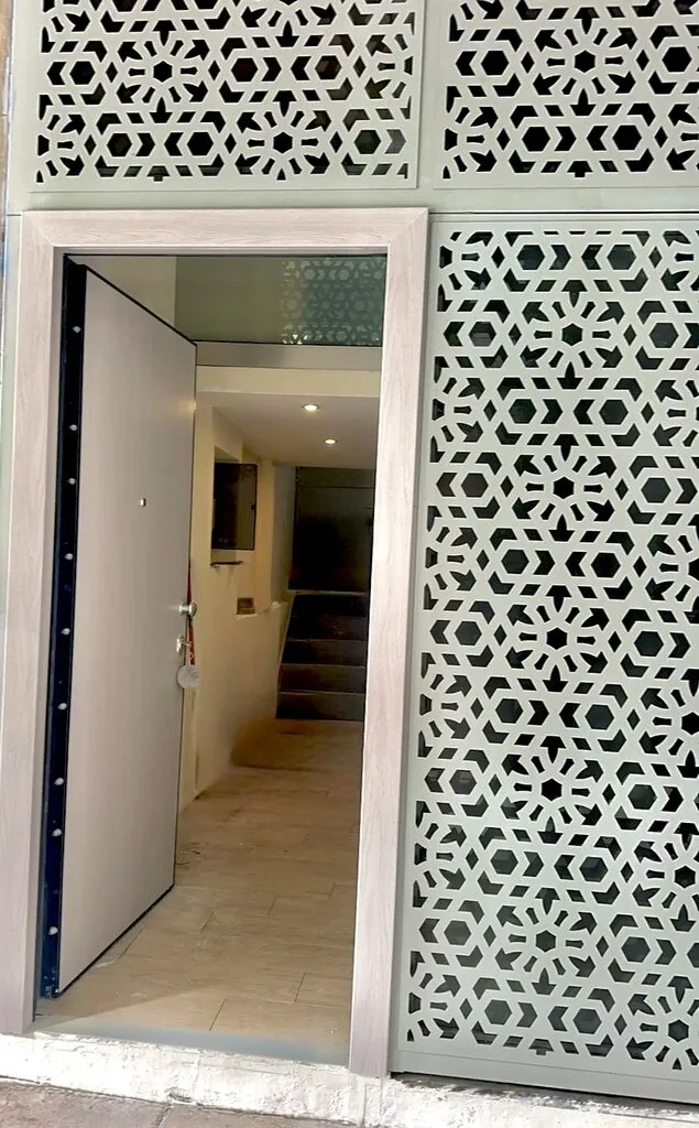 διώροφη κατοικία προς πώληση 55 τ.μ Κολωνάκι - Λυκαβηττός Κέντρο Αθήνας