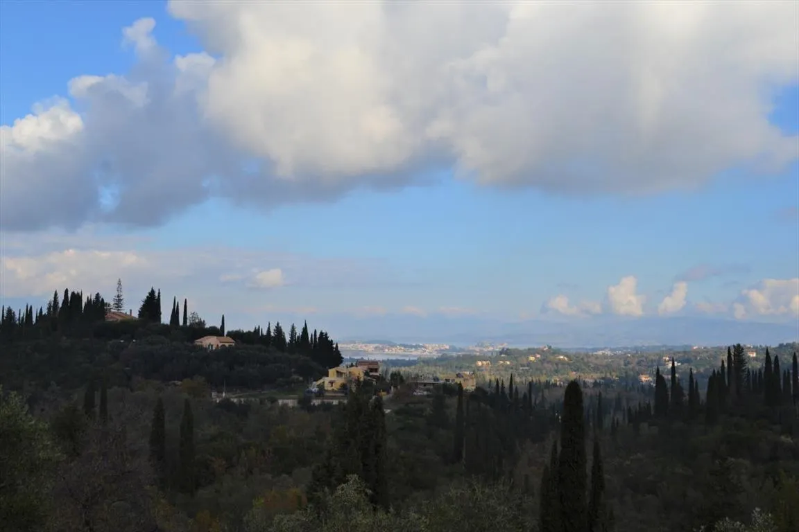 γη προς πώληση 5500 τ.μ Κέρκυρα Νομός Κέρκυρας