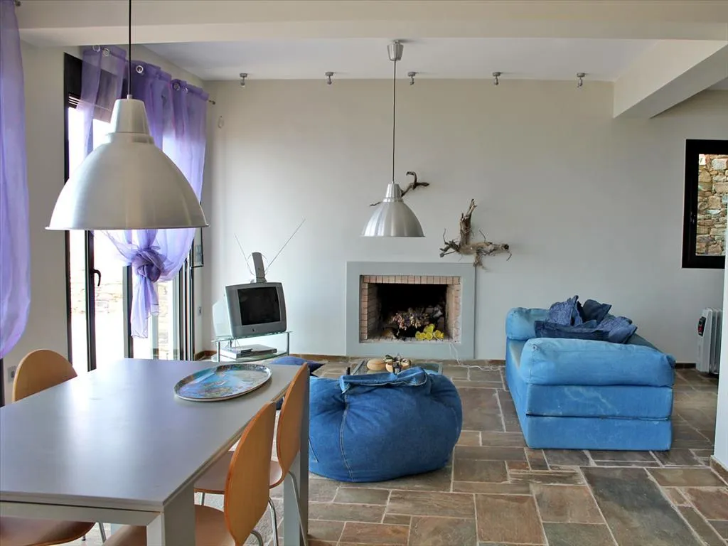 μεζονέτα προς πώληση 135 τ.μ Κάρυστος Εύβοια