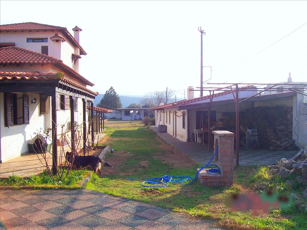 βίλα προς πώληση 805 τ.μ Πολύγυρος Χαλκιδική