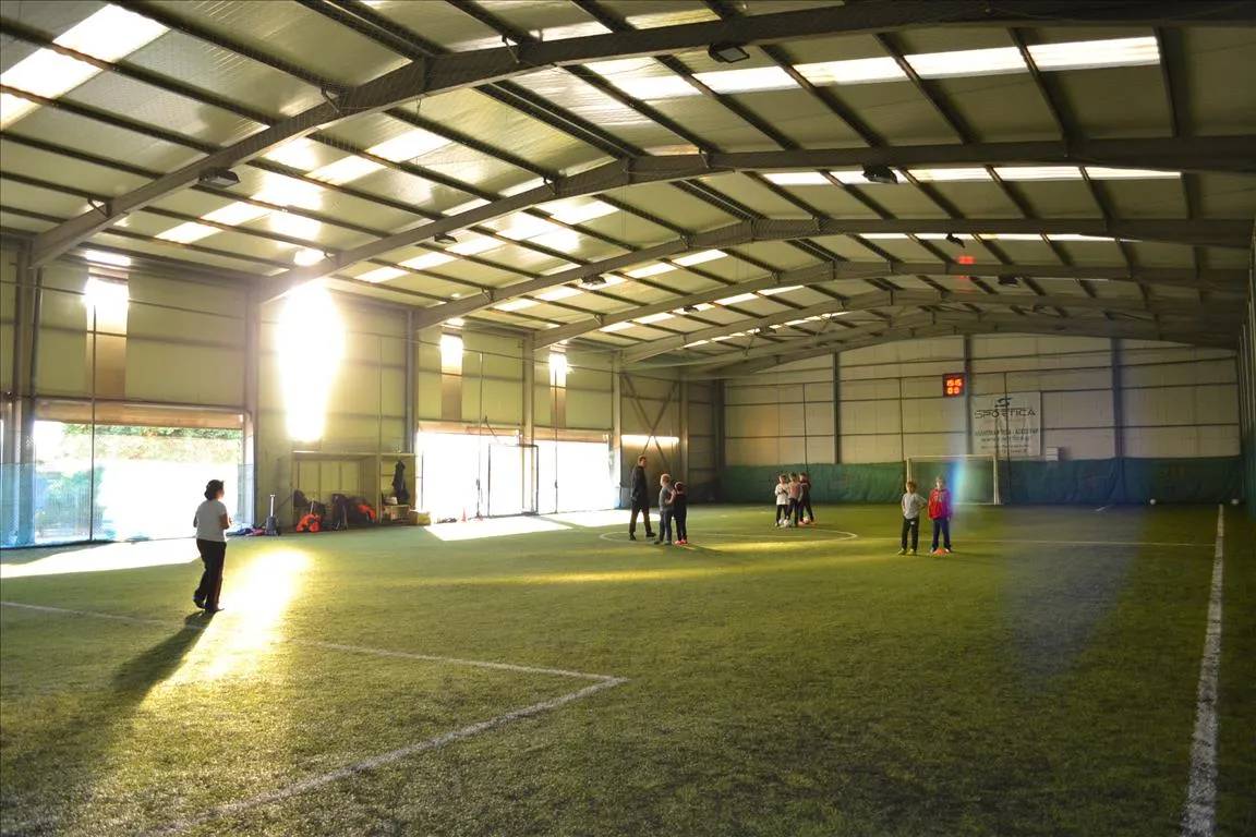 εμπορικό ακίνητο προς πώληση 7000 τ.μ Θέρμη Προάστια Θεσσαλονίκης