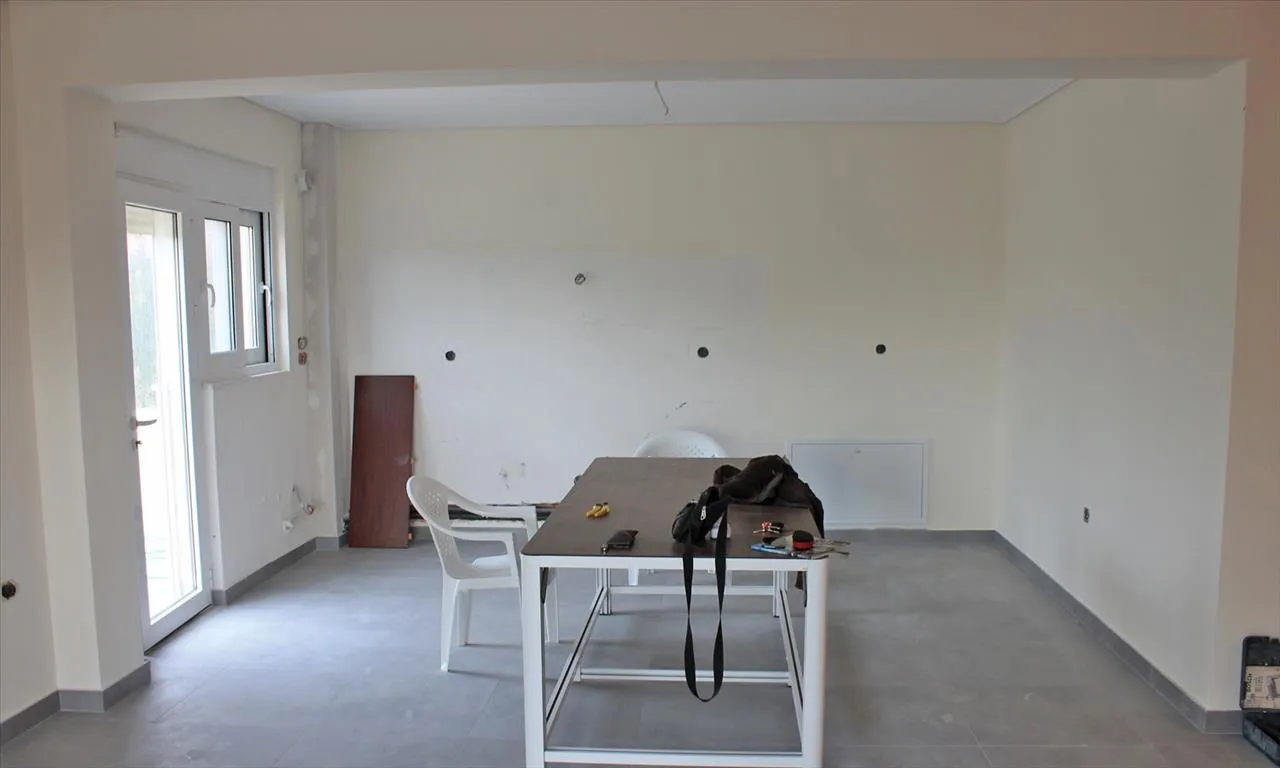 μεζονέτα προς πώληση 220 τ.μ Καλύβια Θορικού Υπόλοιπη Αττικής