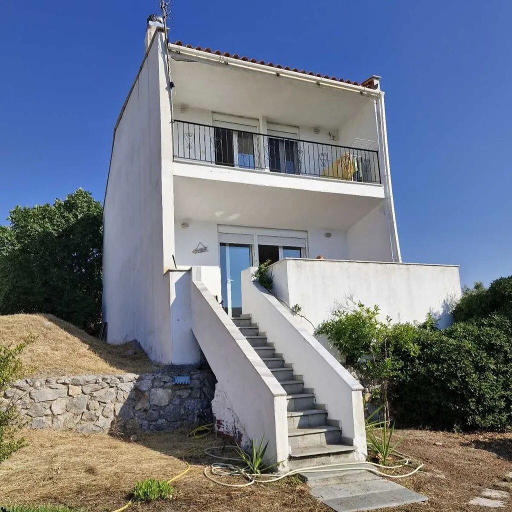 μονοκατοικία προς πώληση 92 τ.μ Πολύγυρος Χαλκιδική