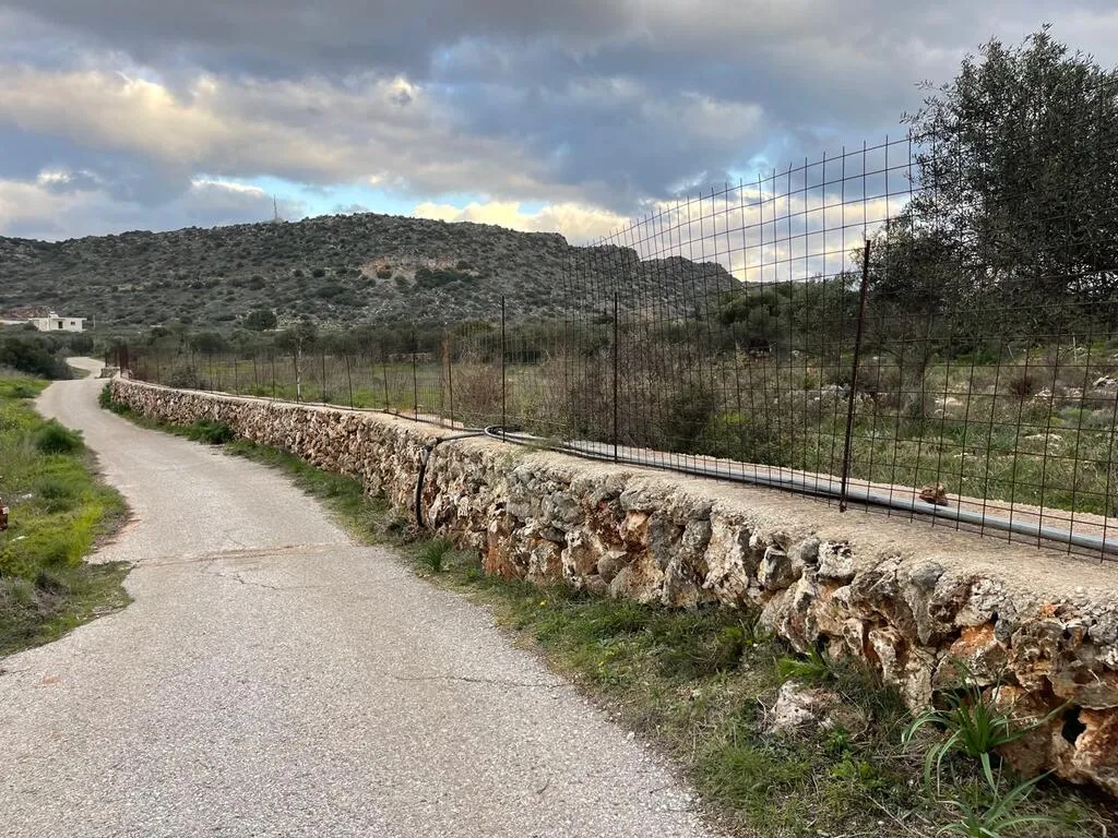 γη προς πώληση 5000 τ.μ Ακρωτήρι Νομός Χανίων