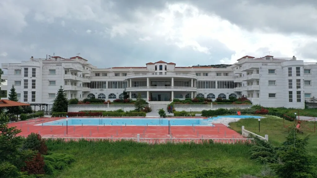 ξενοδοχείο προς πώληση 4390 τ.μ Ωραιόκαστρο Προάστια Θεσσαλονίκης