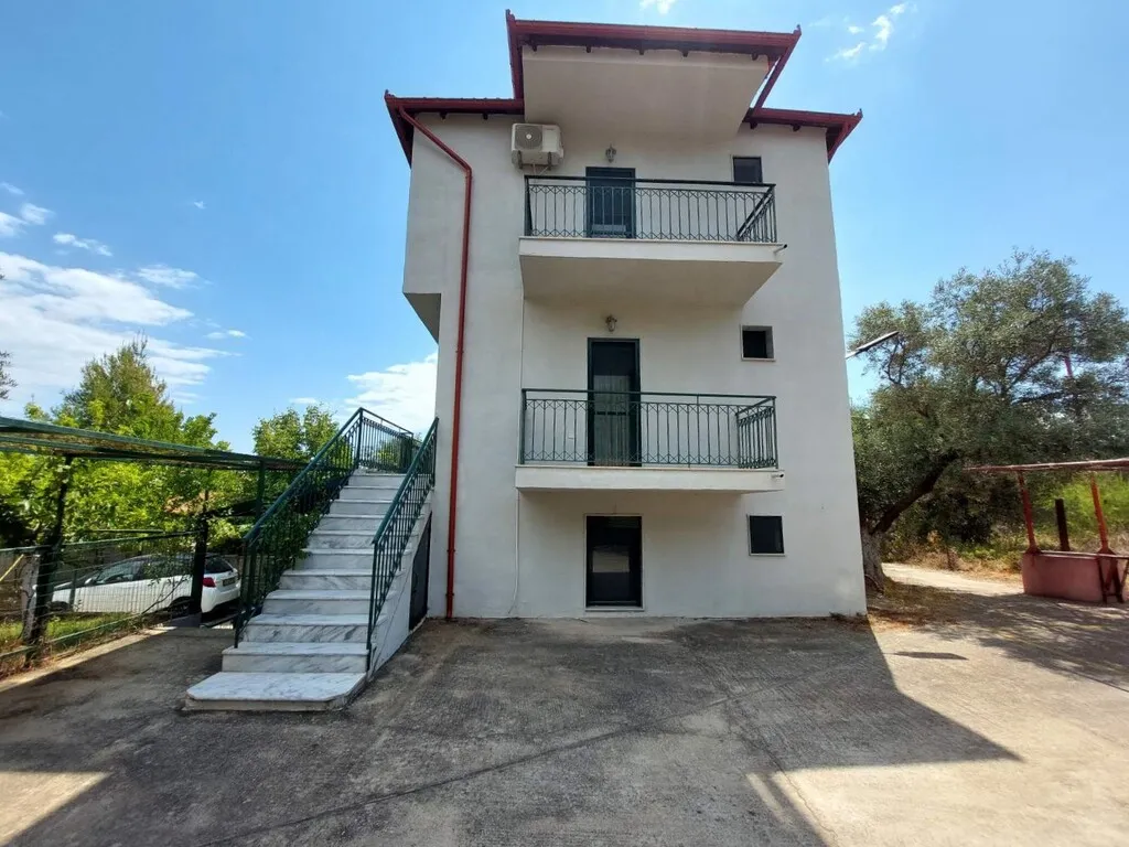 μονοκατοικία προς πώληση 160 τ.μ Σιθωνία Χαλκιδική