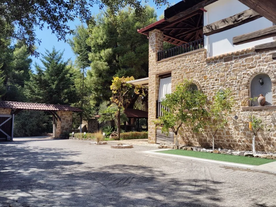 μονοκατοικία προς πώληση 200 τ.μ Σιθωνία Χαλκιδική