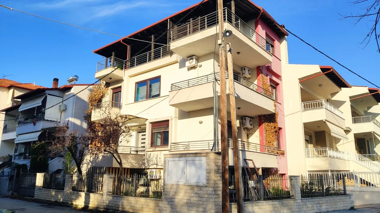 μεζονέτα προς πώληση 250 τ.μ Κατερίνη Νομός Πιερίας